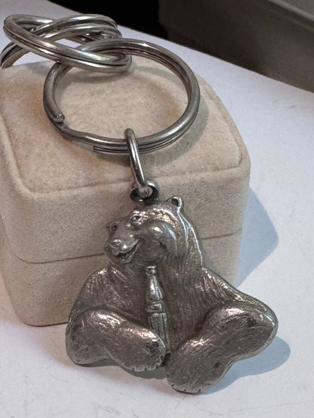 🐻🥤 Vintage Coca-Cola Polar Bear Keychain | 1997 Holiday Collectible ❄️✨ - Picture 9 of 16